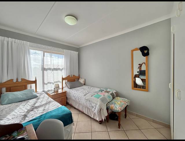 3 BEDROOM TOWNHOUSE FOR SALE IN ASTON BAY